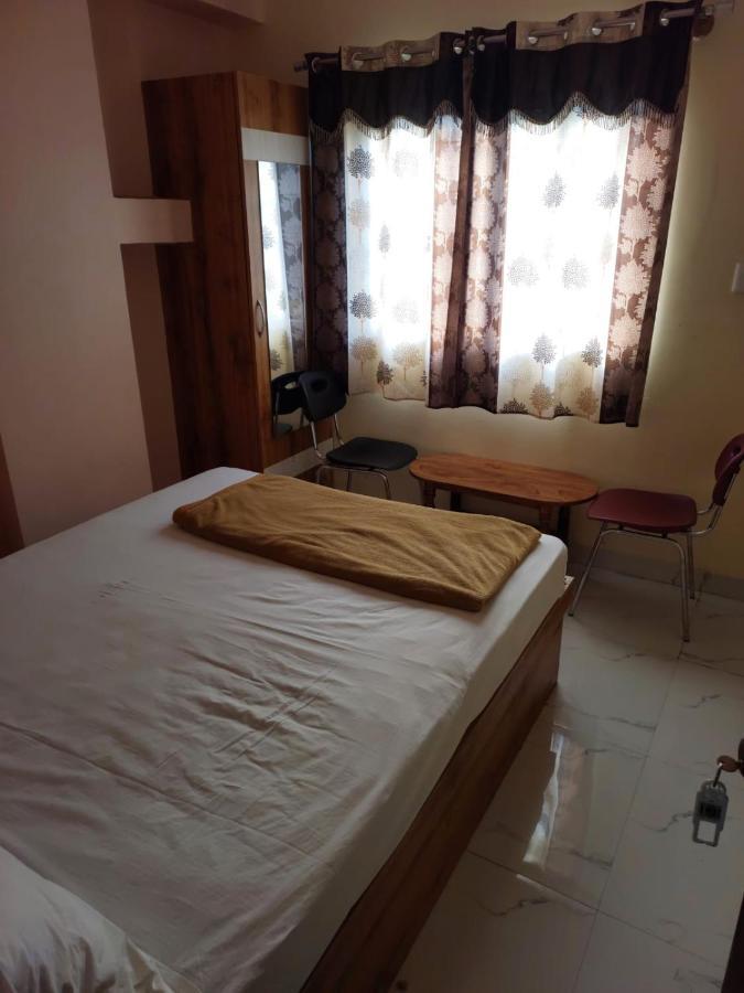 העיר בנגלור Mandara Comforts Hotel מראה חיצוני תמונה