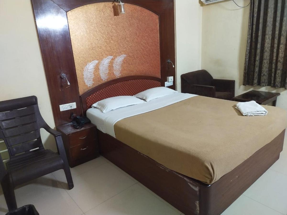 העיר בנגלור Mandara Comforts Hotel מראה חיצוני תמונה