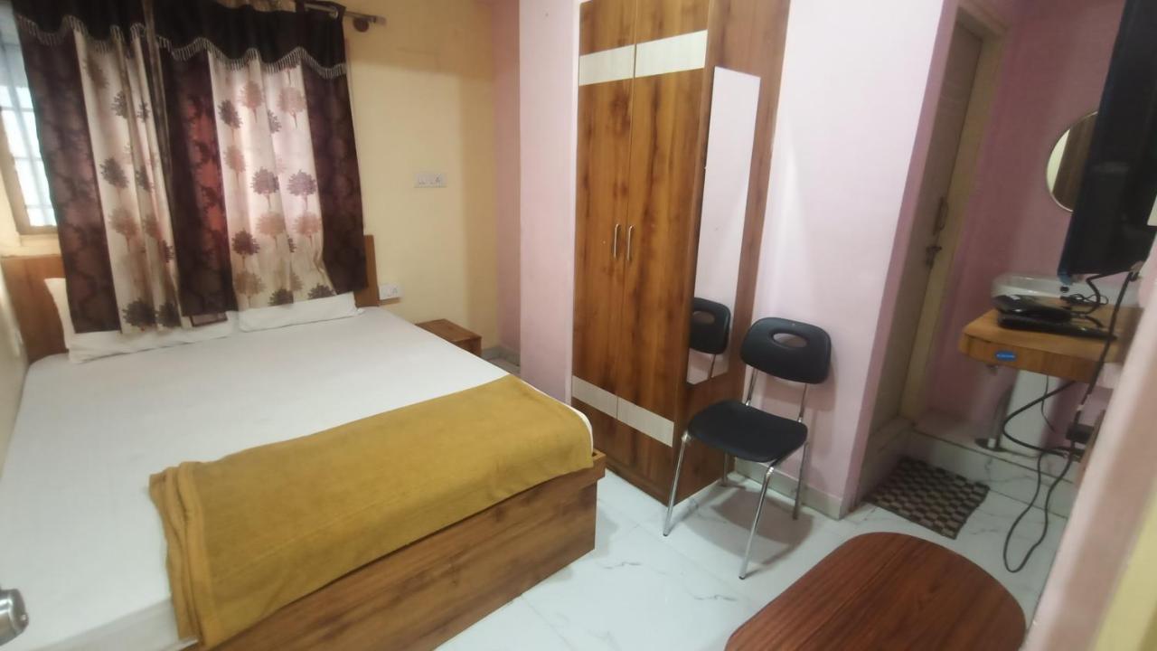 העיר בנגלור Mandara Comforts Hotel מראה חיצוני תמונה