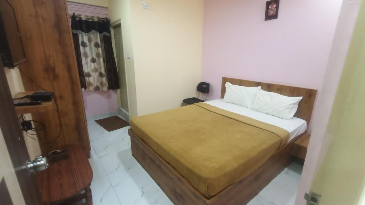 העיר בנגלור Mandara Comforts Hotel מראה חיצוני תמונה