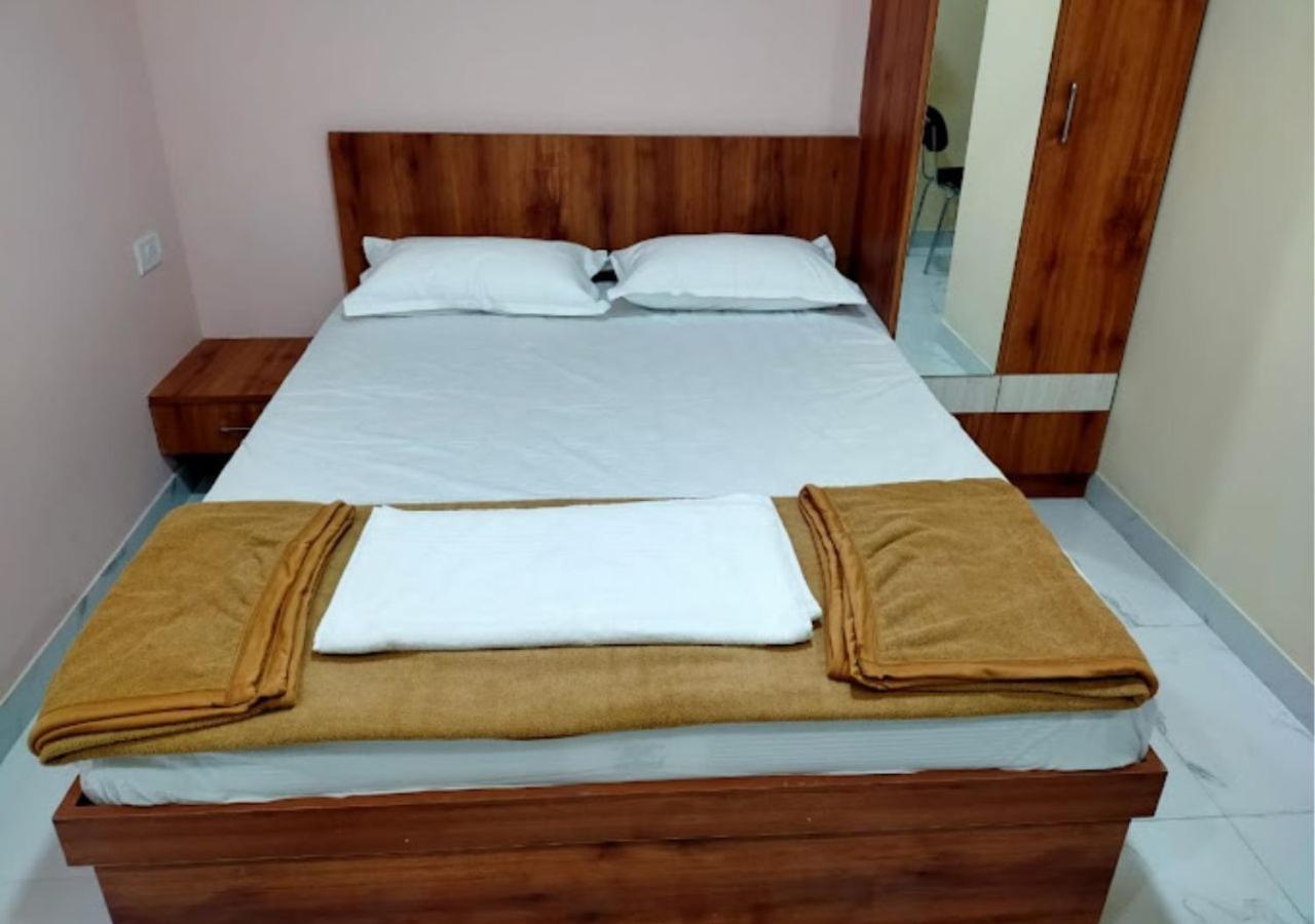 העיר בנגלור Mandara Comforts Hotel מראה חיצוני תמונה
