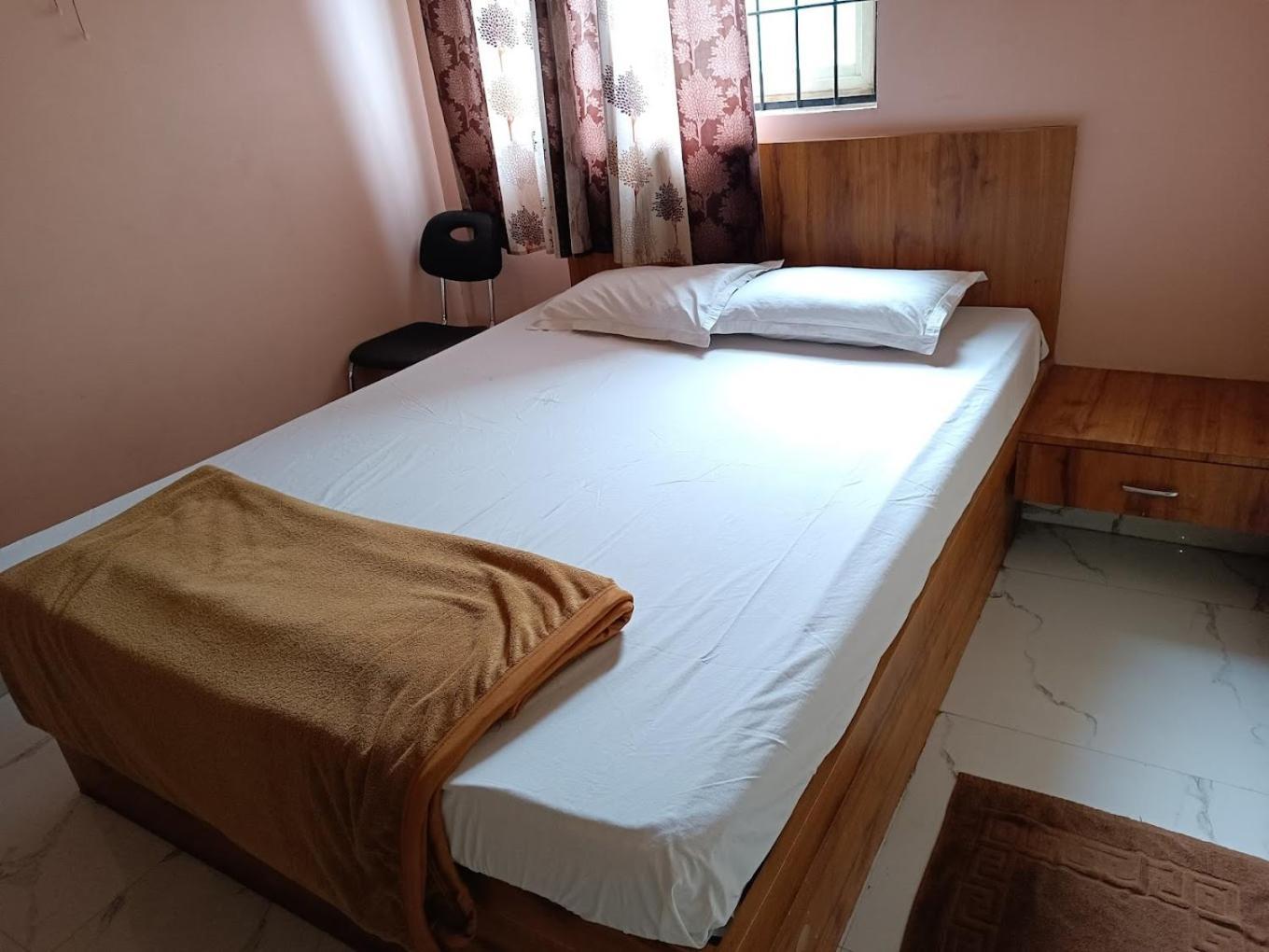 העיר בנגלור Mandara Comforts Hotel מראה חיצוני תמונה